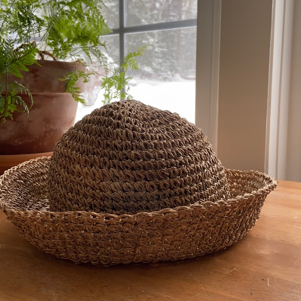Straw summer sun hat